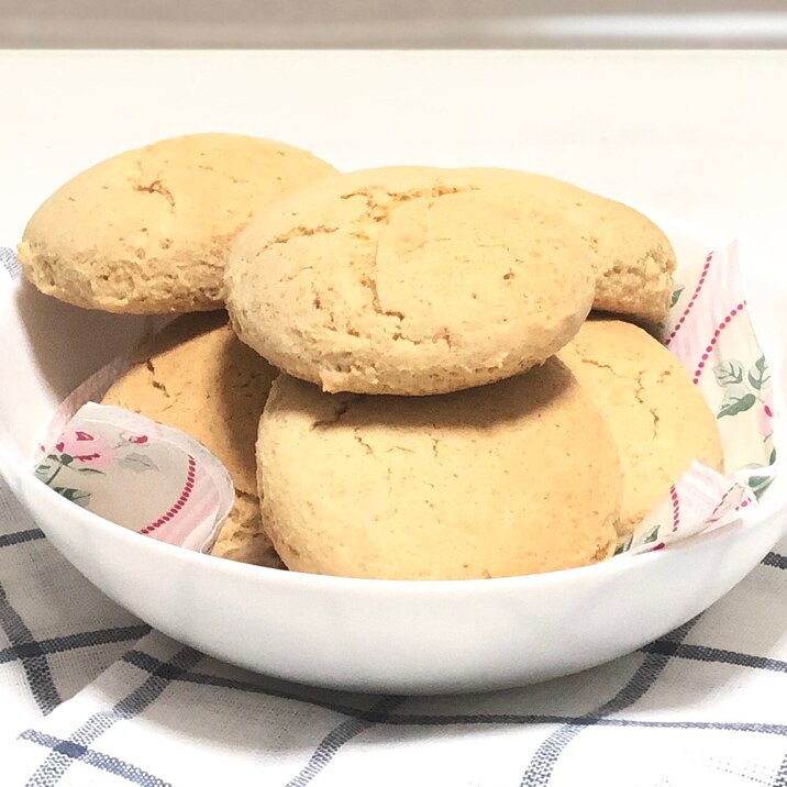 ホットケーキミックスとはちみつ しっとりスコーン♪